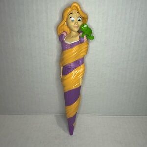 Rapunzel and Pascal Pen
